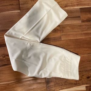 Winter White Daisy Fuentes slacks bootcut